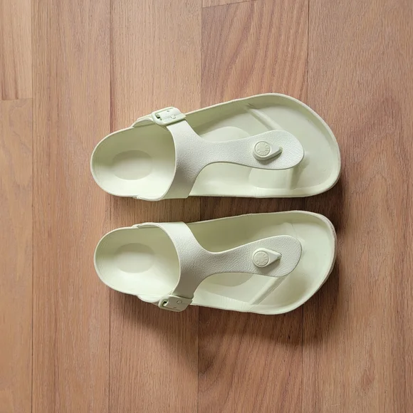 Birkenstock Gizeh Essential EVA Slide Sandal - Women's Color - Light Green - Picture 1 of 10